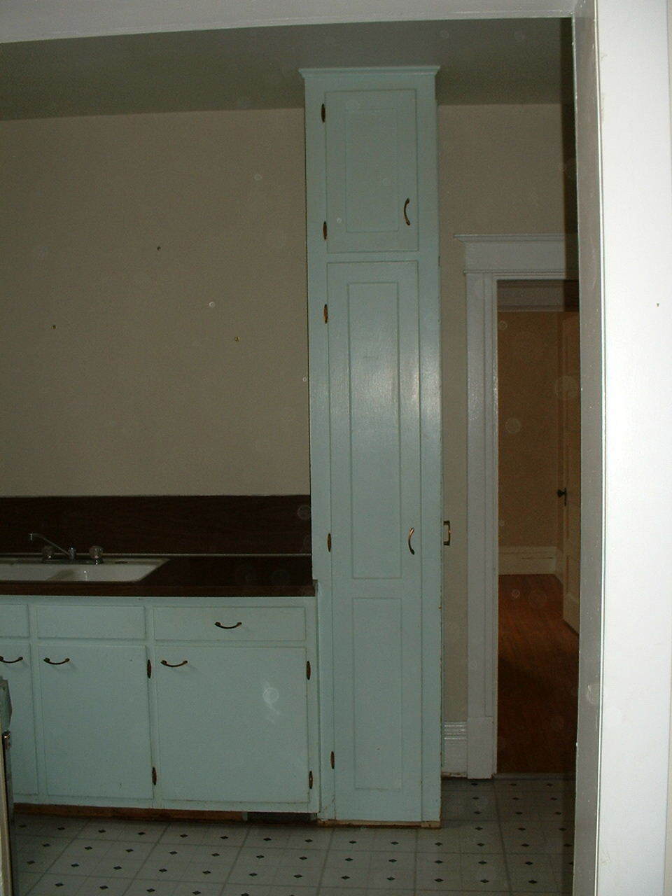 Building Photo - 304 S Madison St