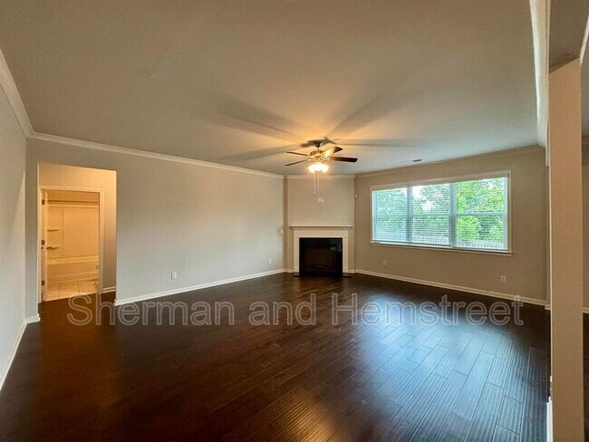 Building Photo - 240 Callahan Dr