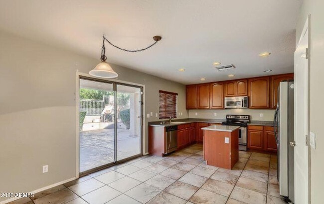 Building Photo - 4750 E Preserve Way