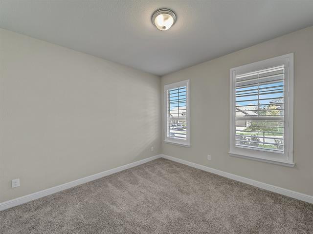 Building Photo - 2305 Coyote Way