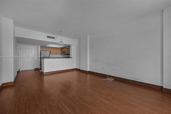 Building Photo - 140 S Dixie Hwy