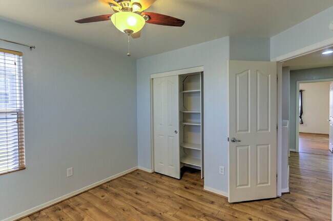 Building Photo - Rancho Sahuarita