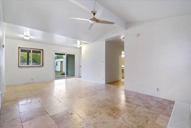 Building Photo - Amazing lot, this 2 bedroom home is updated and move in ready! A must see!