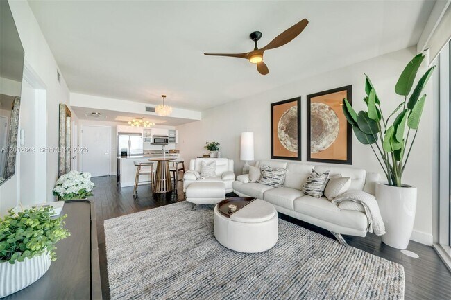 Building Photo - 888 Biscayne Blvd
