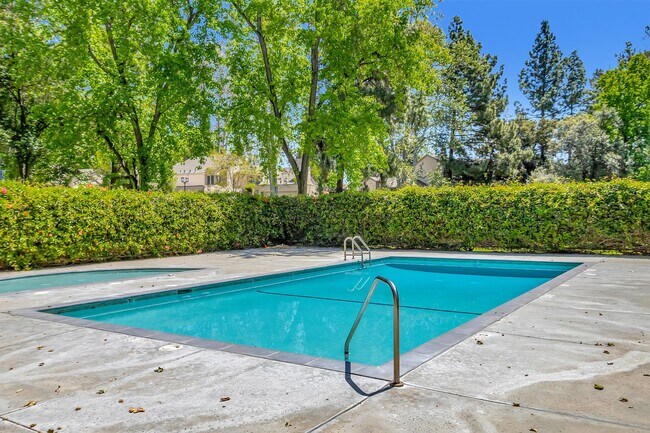 Building Photo - Spacious Willow Glen Home with Two Private Patios!