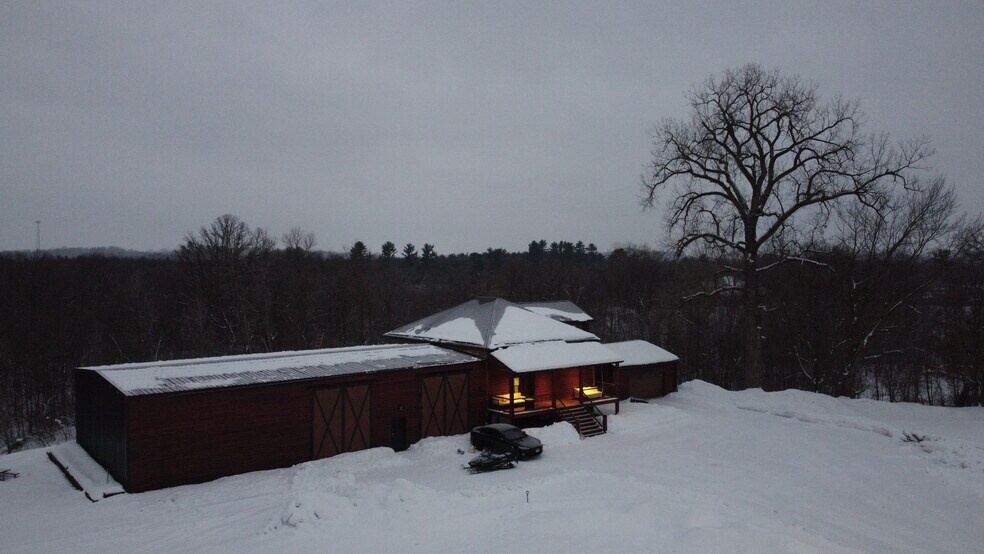 Building Photo - E3524 US Highway 12