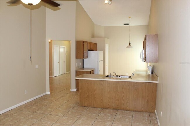 Building Photo - 10131 Cedar Dune Dr