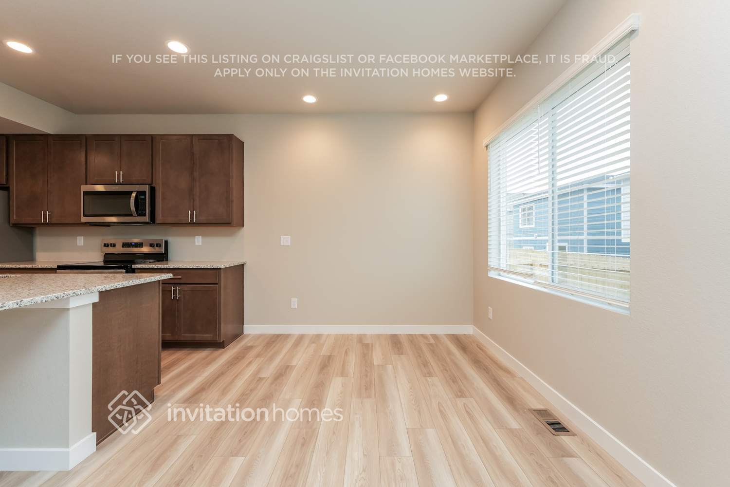 Building Photo - 13503 Arriba Dr
