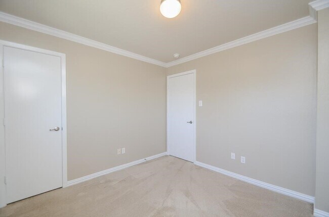 Building Photo - 20929 Patriot Park Ln