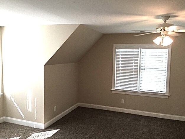 Building Photo - 2709 Steeple Run Dr