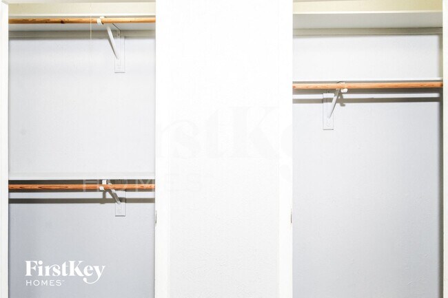 Building Photo - 4901 Staples Ave