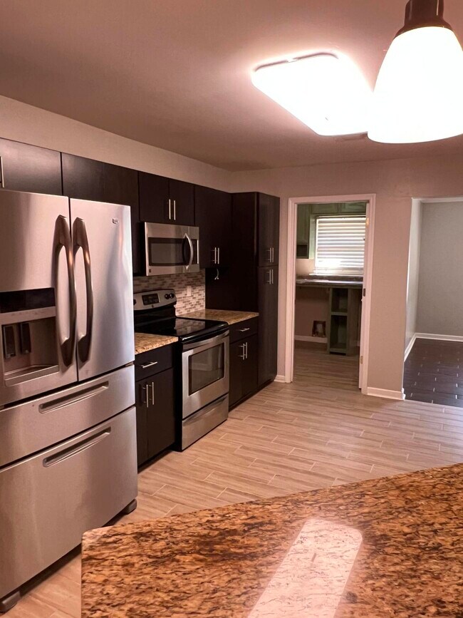 Building Photo - 16 Mariners Ln