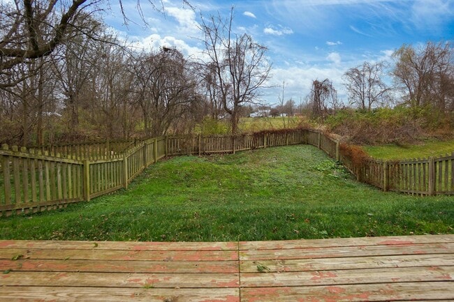 Building Photo - 1108 Fishlock Ave