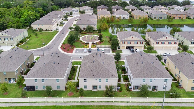 Building Photo - Spacious 3-Bdrm Townhome in Orlando's Gated Westwood Community - Available Now!