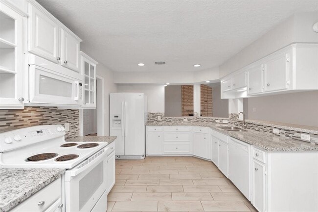 Building Photo - 1102 Comstock Springs Dr