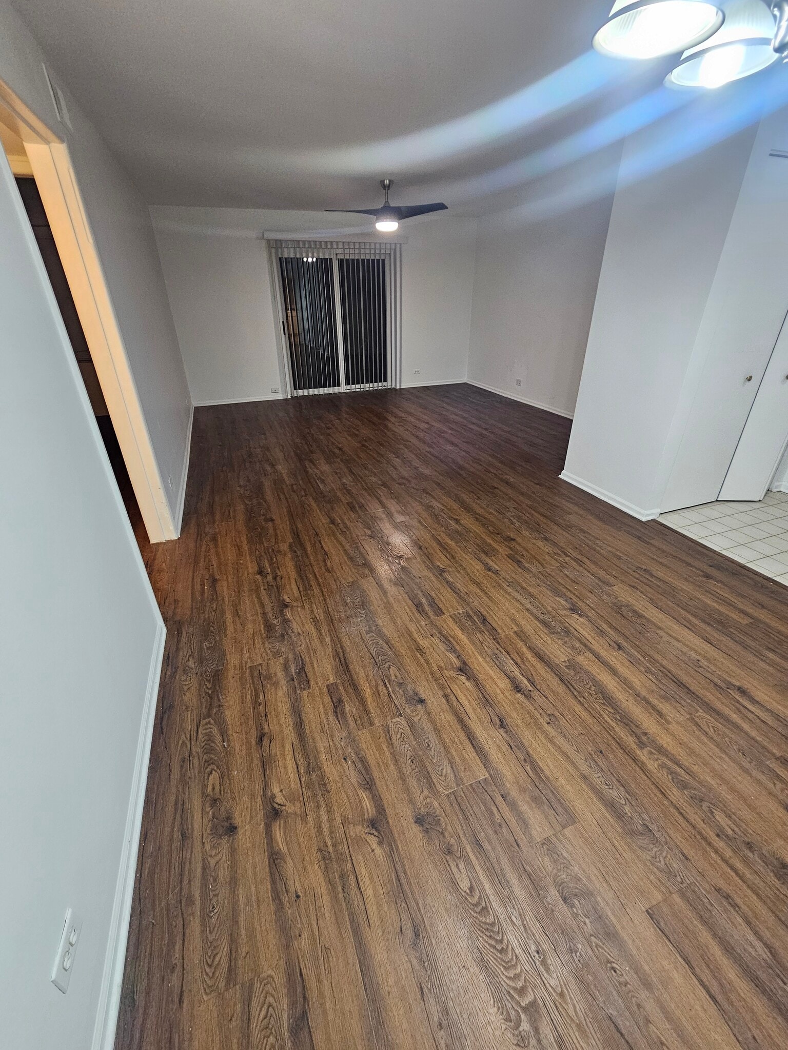 Building Photo - 146 Green Bay Rd