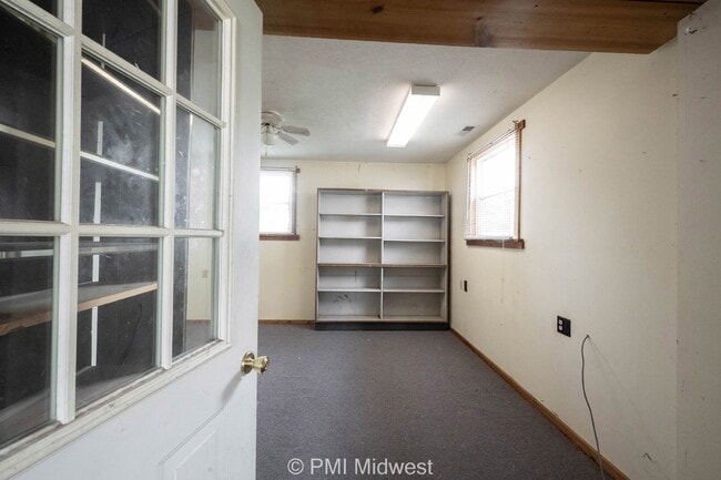 Building Photo - "Charming 3-Bedroom Haven in Mooresville –...