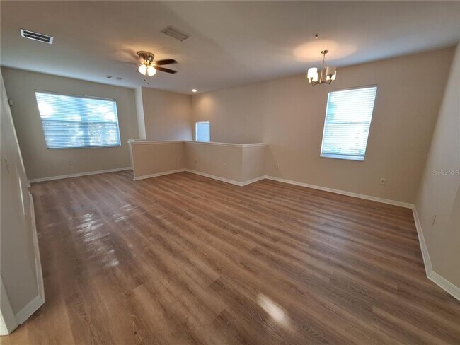 Building Photo - 3709 Parkridge Cir