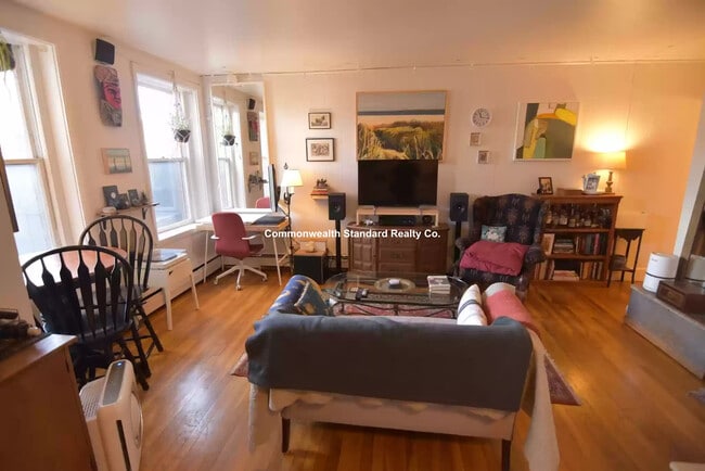 Building Photo - 199 Winthrop Rd