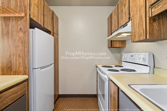 Building Photo - Chic One Bedroom Sylvan Heights Condo - A ...