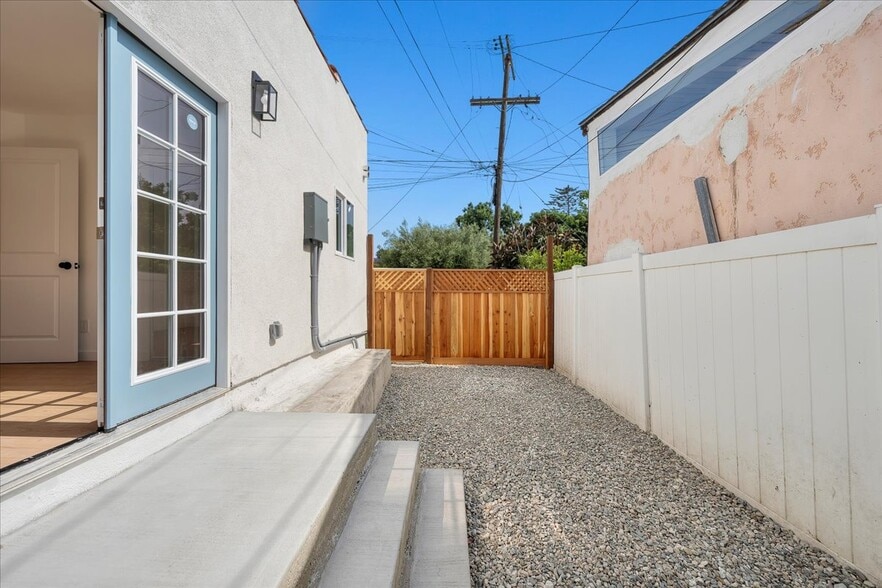 Building Photo - 1222 Aldine Ct