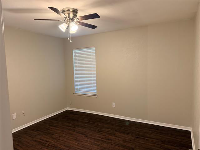 Building Photo - 1014 Bluebird Dr