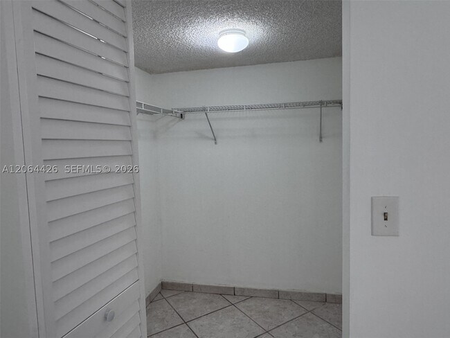 Building Photo - 9080 SW 125th Ave