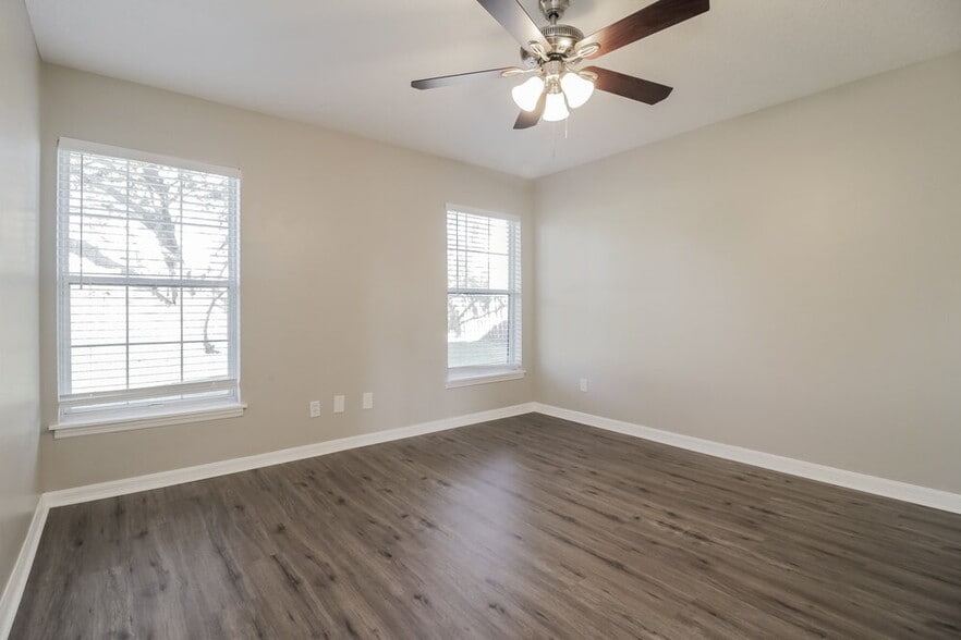 Building Photo - 20411 Marlin St