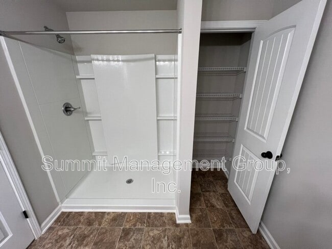 Building Photo - 130 Skipjack Ct