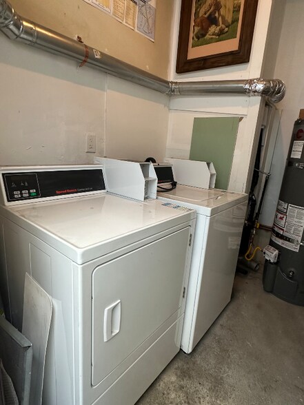 Building Photo - 13429 Beach Ave