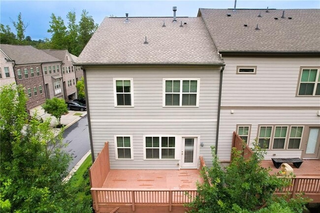 Building Photo - 3634 Via Nuova Ln