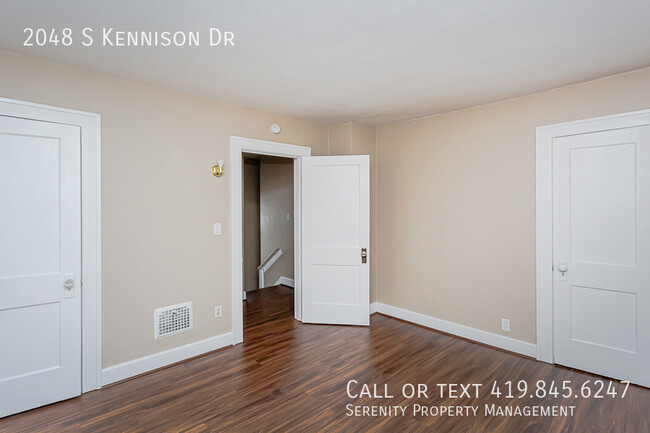 Building Photo - 2048 S Kennison Dr