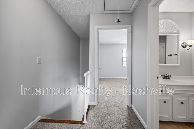 Building Photo - 5771 Brentwood Trace