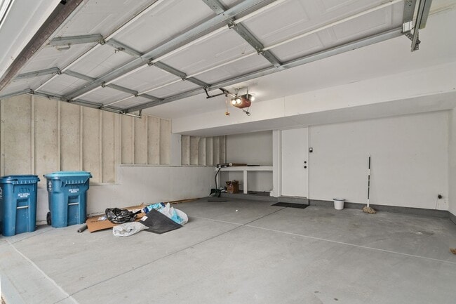 Building Photo - 1774 Middlebury Dr