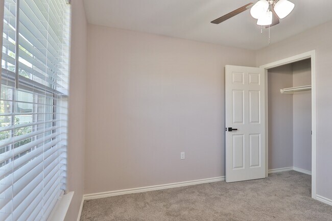 Building Photo - 4002 Avenue N 1/2