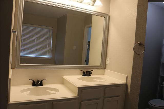 Building Photo - 3912 Chelsea Dr