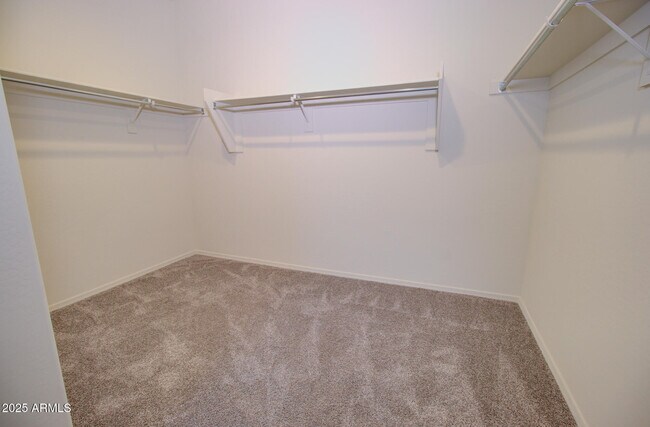 Building Photo - 43833 Yucca Ln