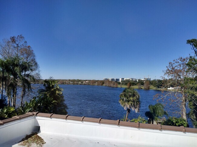 Building Photo - LAKE FRONT on Lake Highland!