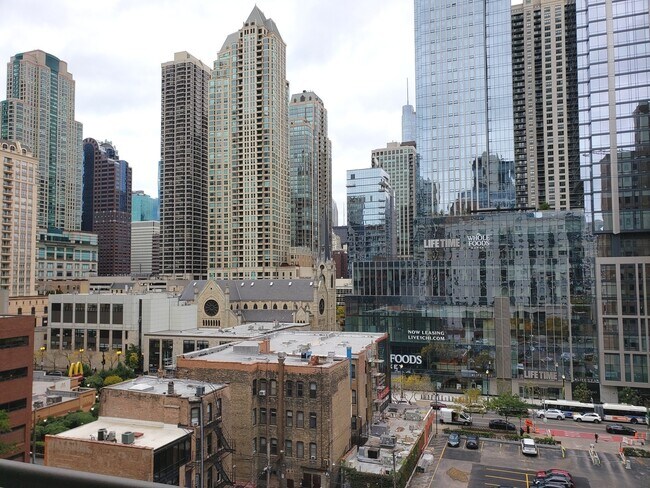 Building Photo - 21 W Chestnut St