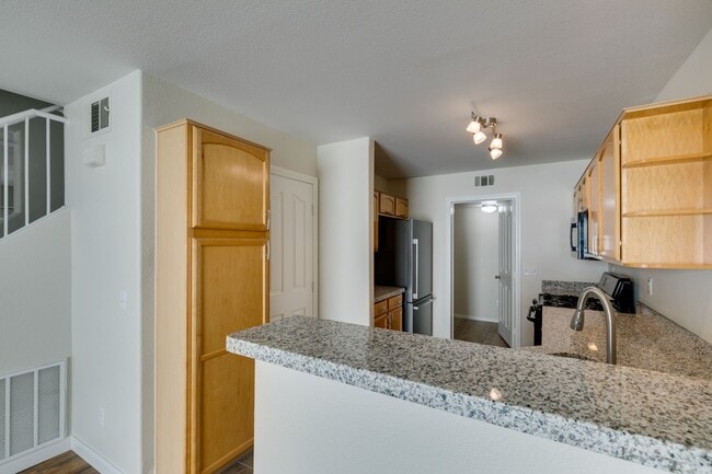 Building Photo - Coming Soon!! 3 Bedroom 2.5 Bathroom Townh...