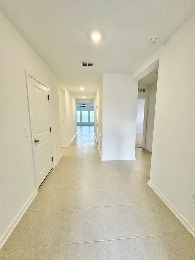 Building Photo - BRAND NEW HOME IN HIDDEN RIDEGE FOR RENT