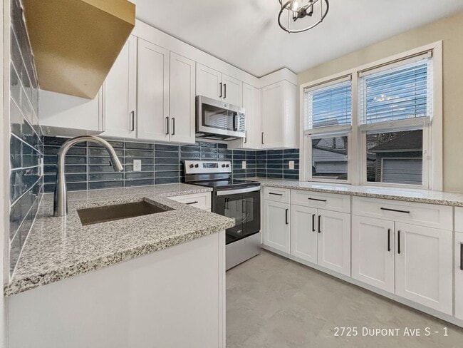 Building Photo - 2725 Dupont Ave S