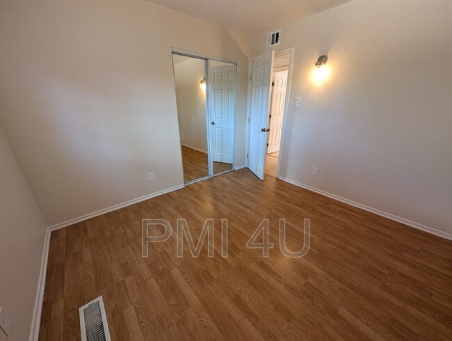 Building Photo - 4225 Penelope Pl NE