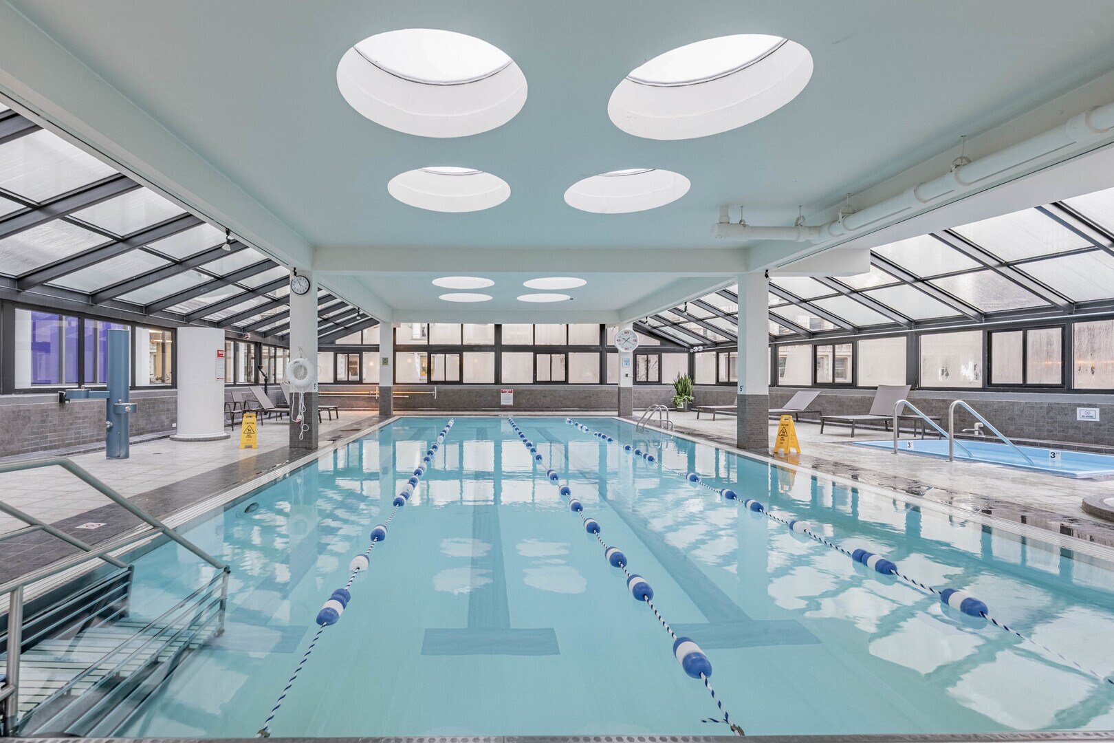 Building Photo - 405 N Wabash Ave