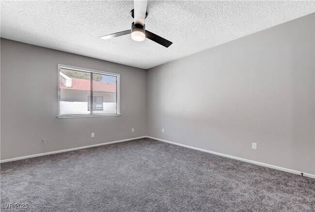 Building Photo - 6657 W Tropicana Ave