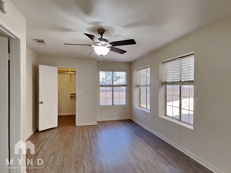 Building Photo - 2200 S Fort Apache Rd