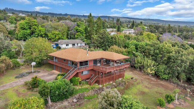 Building Photo - Fully Furnished 4BR in Kula. Garage, Bonus...