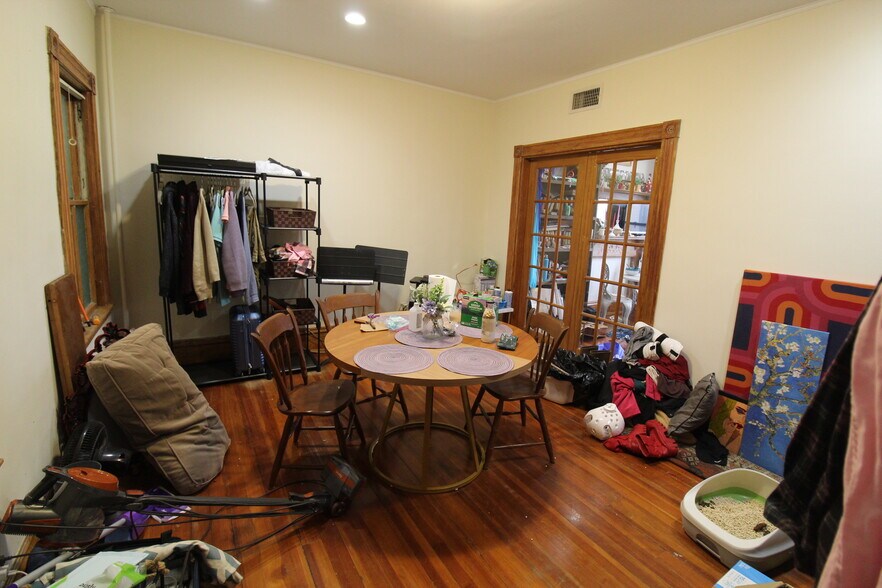 Building Photo - 2016 Massachusetts Ave