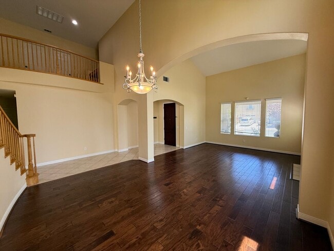 Building Photo - Luxury 5 Bedroom, 4.5 Bath Home in Otay Ra...