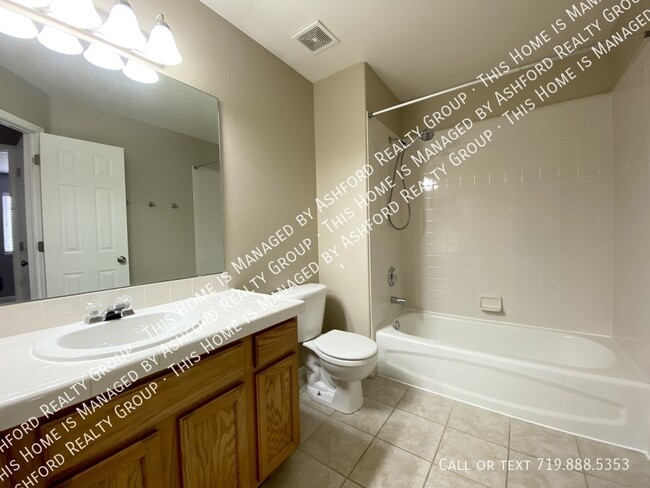 Building Photo - 6667 Snowy Range Dr